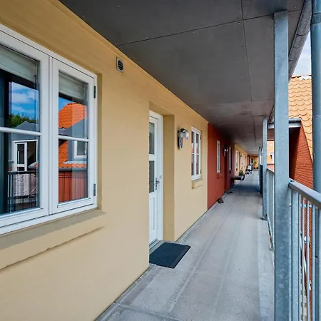 Ferienhaus Lovely And Spacious Two-level With Balcony, Elevator And Private Parking Just Steps From Ebeltofts Charming Pedestrian Streets, Cafes, *