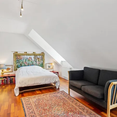 Lovely And Spacious Two-level With Balcony, Elevator And Private Parking Just Steps From Ebeltofts Charming Pedestrian Streets, Cafes, Ebeltoft